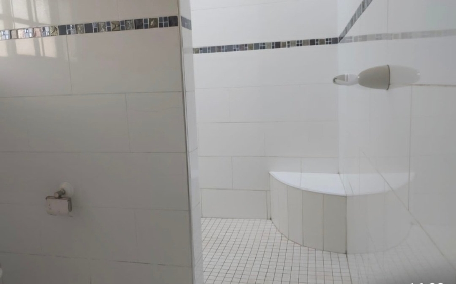 3 Bedroom Property for Sale in Uitenhage Central Eastern Cape